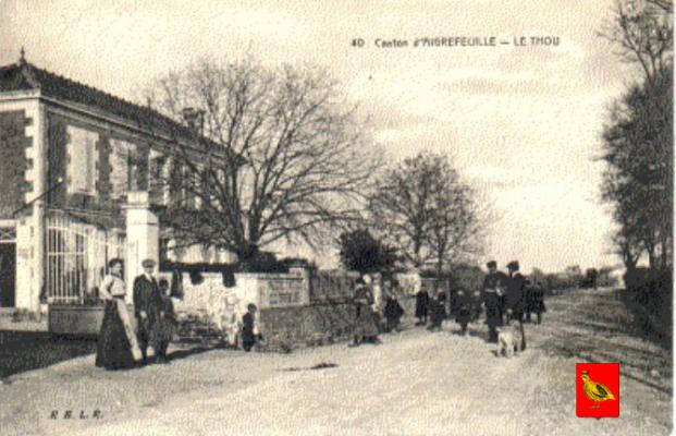 2 LE THOU près Champ de Foire 1920 